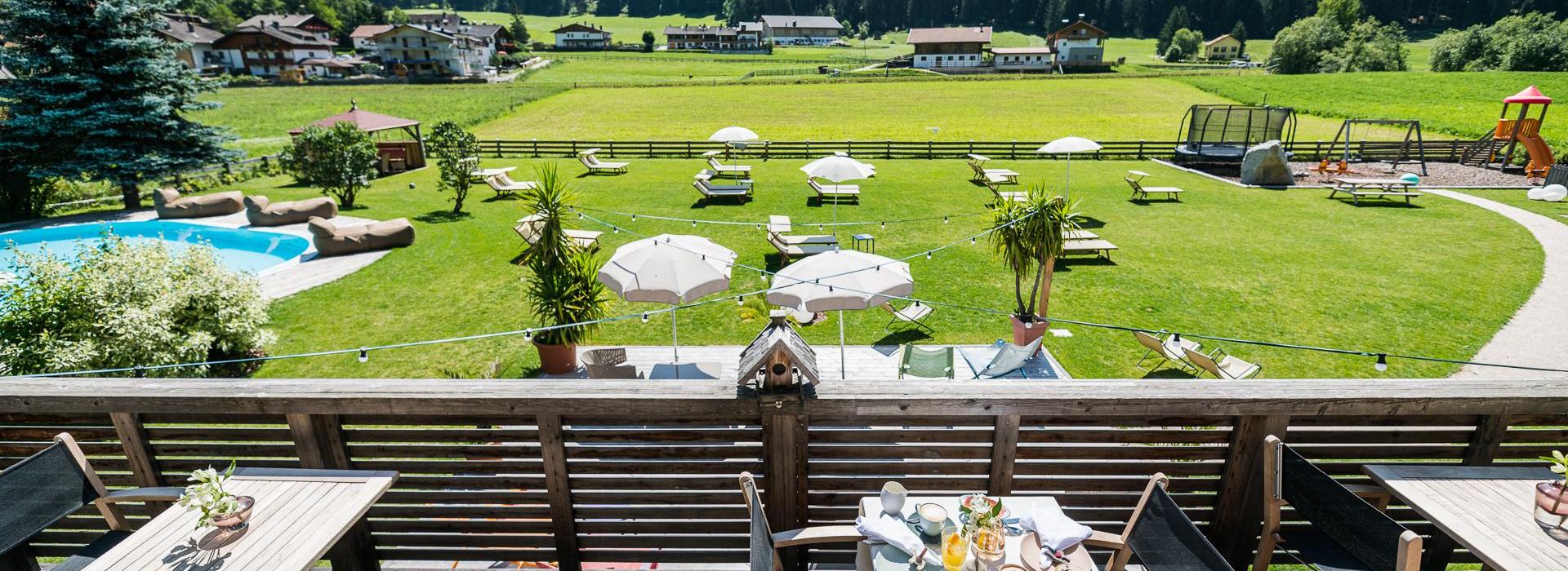 Genießen Sie den Sommer im Helmhotel