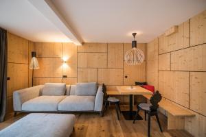 helmhotel-zimmer-suite-caminetto-haw-6247