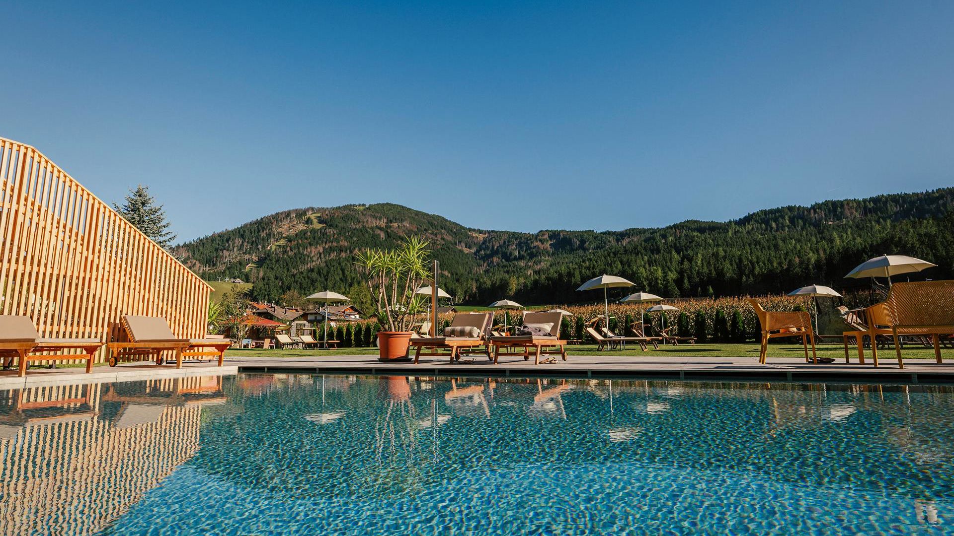 Außenpool vom Helmhotel